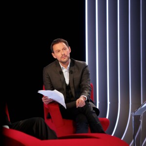 Exclusif - Marc-Olivier Fogiel et son invité Jean-François Copé lors de l'enregistrement de l'émission Le Divan. Tournage réalisé le 9 janvier 2016, diffusé le mardi 19 janvier 2016. © Dominique Jacovides