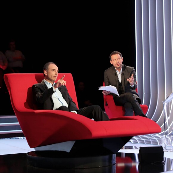 Exclusif - Marc-Olivier Fogiel et son invité Jean-François Copé lors de l'enregistrement de l'émission Le Divan. Tournage réalisé le 9 janvier 2016, diffusé le mardi 19 janvier 2016. © Dominique Jacovides