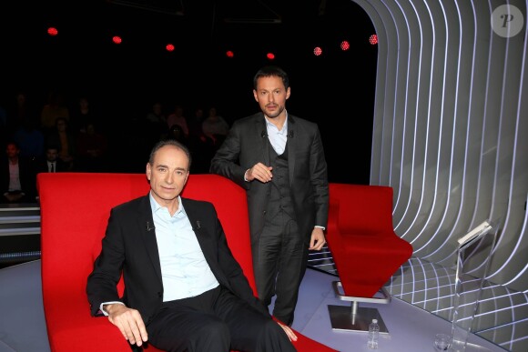 Exclusif - Marc-Olivier Fogiel et son invité Jean-François Copé lors de l'enregistrement de l'émission Le Divan. Tournage réalisé le 9 janvier 2016, diffusé le mardi 19 janvier 2016. © Dominique Jacovides
