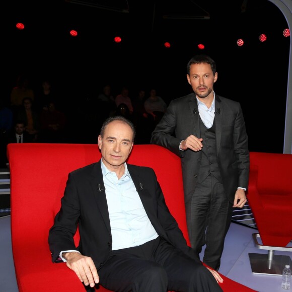 Exclusif - Marc-Olivier Fogiel et son invité Jean-François Copé lors de l'enregistrement de l'émission Le Divan. Tournage réalisé le 9 janvier 2016, diffusé le mardi 19 janvier 2016. © Dominique Jacovides