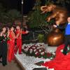 La princesse Stéphanie de Monaco et la famille princière lors de la présentation d'une sculpture réalisée par l'artiste suisse Rolf Knie dans le cadre du 40e Festival International du Cirque de Monte-Carlo dans les jardins du chapiteau de Fontvieille à Monaco le 19 Janvier 2016, en marge du Golden Gala. © Bruno Bébert/Bestimage