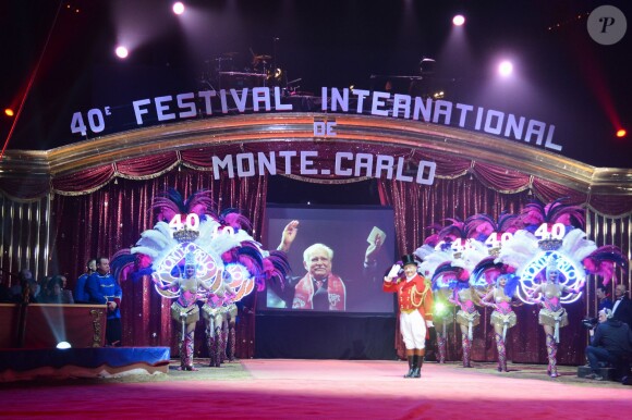 Hommage au prince Rainier III lors du Golden Gala du 40e Festival International du Cirque de Monte-Carlo, le 19 janvier 2016 sous le chapiteau de Fontvieille. © Pool Monaco/Bestimage