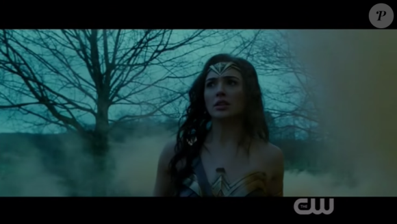 dans les premières images de Wonder Woman (capture d'écran CW)