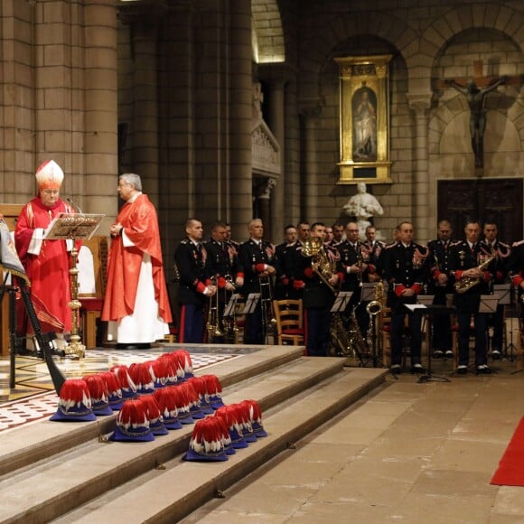 Le prince Albert II de Monaco participait le 20 janvier 2016 à la fête de la Saint-Sébastien, saint patron de la Compagnie des carabiniers du prince, célébrée à l'occasion d'une messe en la cathédrale et d'une réception. © Jean-Charles Vinaj/Pool Restreint/Bestimage