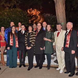 Le prince Albert II de Monaco participait le 19 janvier 2016 au Golden Gala du 40e Festival International du cirque de Monte-Carlo, au cours duquel il a remis à sa soeur la princesse Stéphanie, présidente du Festival, un Clown d'or pour son engagement. © Pool Monaco/Bestimage