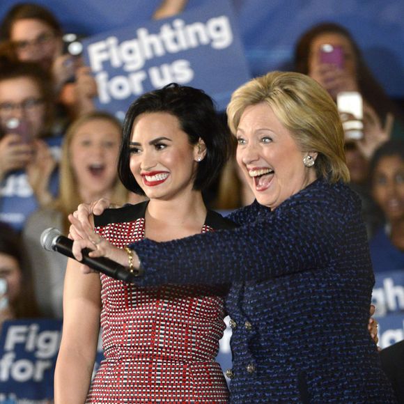 Demi Lovato a participé à une conférence en faveur d'Hillary Clinton, à l'université de l'Iowa, le 21 janvier 2016