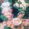 Emma Bunton fête ses 40 ans, le 21 janvier 2016. Geri Halliwell lui a offert un bouquet de 40 roses. Photo publiée sur Instagram.