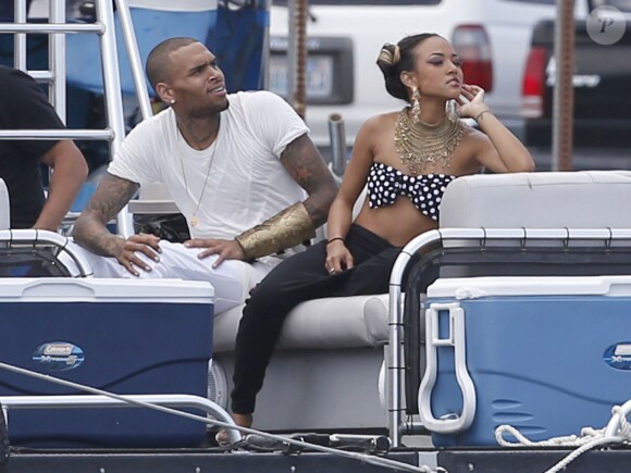 Exclusif -  Chris Brown passe son temps libre, alors qu'il est sur le tournage de son nouveau clip video, avec son ex mais aussi nouvelle compagne Karrueche Tran a Hawaii. Le 26 aout 2013
