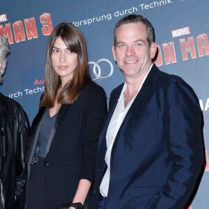 Garou et sa compagne Stephanie Fournier Avant première Parisienne de "Iron Man 3" au Grand Rex le 14 avril 2013