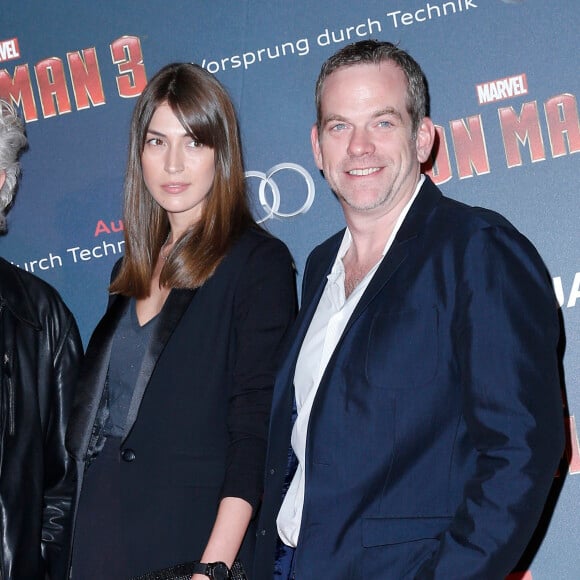 Garou et sa compagne Stephanie Fournier Avant première Parisienne de "Iron Man 3" au Grand Rex le 14 avril 2013