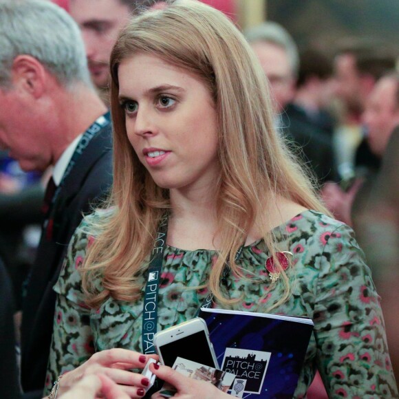 La princesse Beatrice d'York lors du salon Pitch@Palace entrepreneurial au palais St James à Londres le 2 novembre 2015