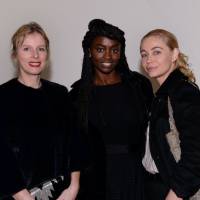 Emmanuelle Béart, Karin Viard et Nikos découvrent BENTU à la Fondation Vuitton