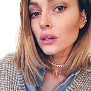 Caroline Receveur : selfie sans maquillage