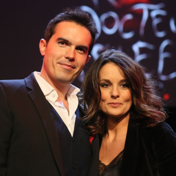 Maxime Chattam et sa femme Faustine Bollaert au Grand Rex à Paris. Le 16 novembre 2013.