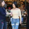 Kourtney Kardashian quitte la boutique de meubles Williams-Sonoma à Calabasas, le 2 février 2016.