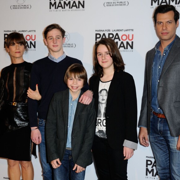 Marina Fois, Laurent Lafitte et les enfants à la première de Papa ou Maman à Paris, le 26 janvier 2015.