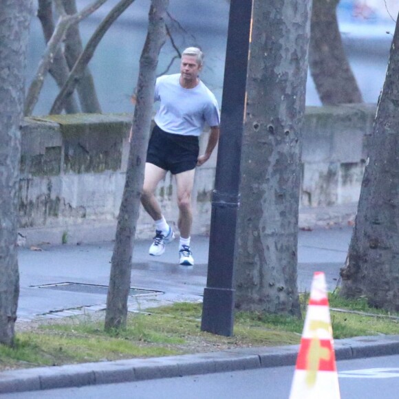 Exclusif - L'acteur Brad Pitt sur le tournage de "War Machine" à Paris. Le 31 janvier 2016.