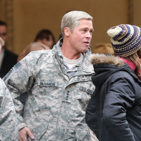 Exclusif - L'acteur Brad Pitt sur le tournage de "War Machine" à Paris. Le 31 janvier 2016.