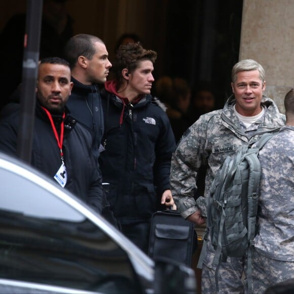 Exclusif - L'acteur Brad Pitt sur le tournage de "War Machine" à Paris. Le 31 janvier 2016.