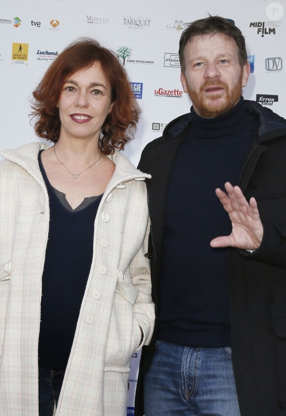 L' acteur Philippe Lelièvre et Julie Jézéquel pour " Bébés volés " lors du 18ème Festival des créations télévisuelles de Luchon, le 5 février 2016. © Patrick Bernard/Bestimage