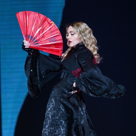 Concert de Madonna à l'AccorHotels Arena (Bercy) à Paris, le 9 décembre 2015.