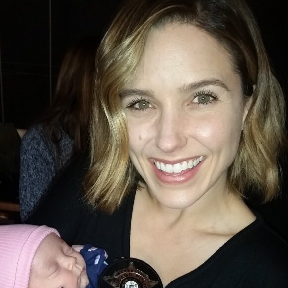 Sophia Bush pose avec Chanel Nicole, la fille du rappeur Ice-T et sa femme Coco Austin. Photo publiée sur Twitter, le 8 janvier 2016.