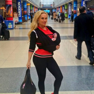 Coco Austin et sa fille Chanel Nicole en déplacement à Chicago. Photo publiée sur Instagram au mois de janvier 2016.