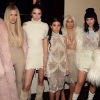 Khloé Kardashian, Kendall Jenner, Kourtney Kardashian, Kim Kardashian et Kylie Jenner lors du défilé de Kanye West. Photo publiée sur Instagram, le 11 février 2016.