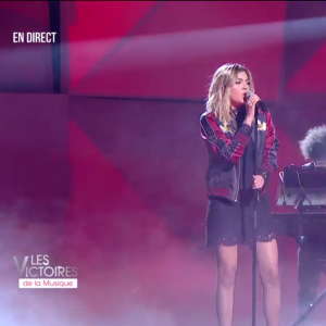 Louane - Victoires de la musique au Zénith de Paris, le 12 février 2016.