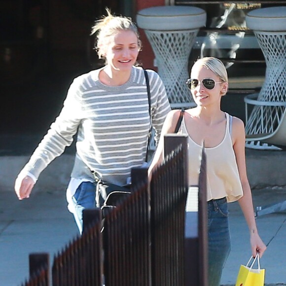 L'actrice Cameron Diaz qui serait enceinte d'après la rumeur va au spa avec son amie Nicole Richie à Silver Lake le 6 Février 2016.