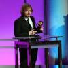 Ed Sheeran remporte le prix de la meilleure chanson lors des Grammy Awards à Los Angeles, le 16 février 2016