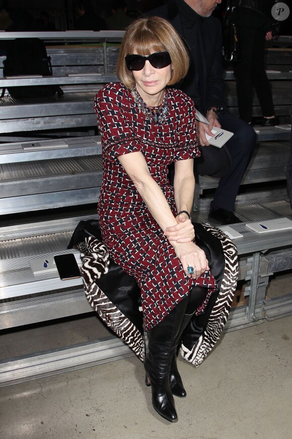 Anna Wintour assiste au défilé DKNY (collection automne-hiver 2016-2017) au Skylight Modern. New York, le 17 février 2016.