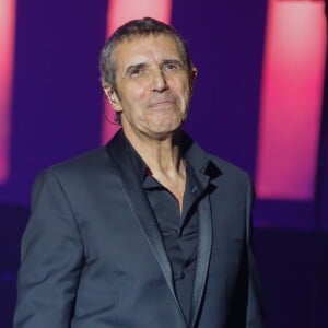 Julien Clerc en concert au Palais des Sports à Paris le 17 mars 2015.