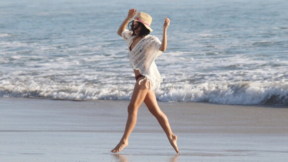 Jenna Dewan Tatum : Une bombe à la plage pour un shooting ensoleillé