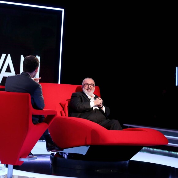 Exclusif - Dominique Farrugia est l'invité du Divan de Marc-Olivier Fogiel, dans l'émission enregistrée le 29 janvier 2016 pour une diffusion le mardi 1er mars 2016 sur France 3 à 23h10. © Dominique Jacovides