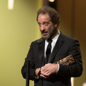 Vincent Lindon (César du meilleur acteur pour "La loi du marché") - 41e cérémonie des César au Théatre du Chatelet à Paris le 26 février 2016