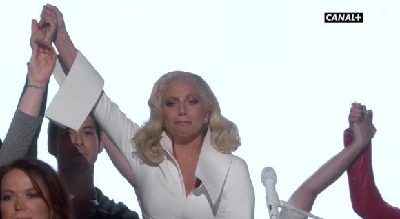 Lady Gaga émeut les Oscars 2016 avec la chanson de Terrain de chasse.