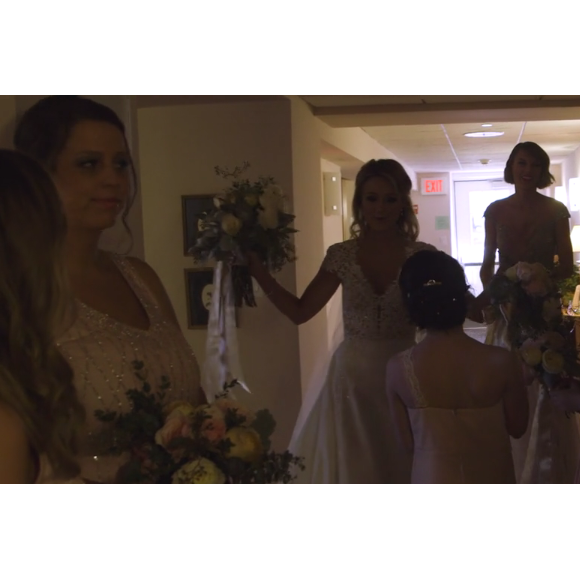 Taylor Swift lors du mariage de sa meilleure amie d'enfance Britany LaManna. Image extraite d'une vidéo publiée sur Vimeo, le 20 février 2016.