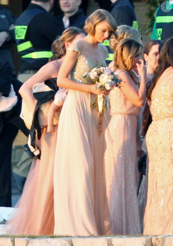 Exclusif - Taylor Swift demoiselle d'honneur au mariage de sa meilleure amie d'enfance, Britany Maack, avec qui elle a grandi en Pennsylvanie, le 20 février 2016. Les deux amies portent des robes de la designer Reem Acra.