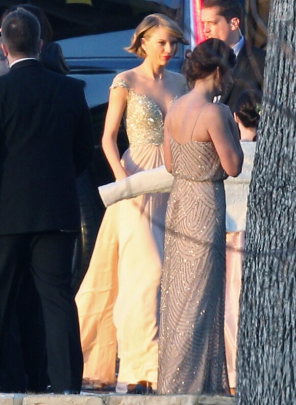 Exclusif - Taylor Swift demoiselle d'honneur au mariage de sa meilleure amie d'enfance, Britany Maack, avec qui elle a grandi en Pennsylvanie, le 20 février 2016. Les deux amies portent des robes de la designer Reem Acra.