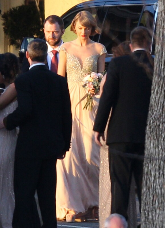 Exclusif - Taylor Swift demoiselle d'honneur au mariage de sa meilleure amie d'enfance, Britany Maack, avec qui elle a grandi en Pennsylvanie, le 20 février 2016. Les deux amies portent des robes de la designer Reem Acra.