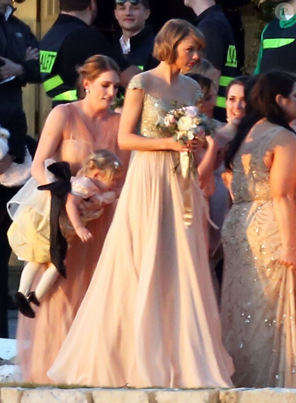 Exclusif - Taylor Swift demoiselle d'honneur au mariage de sa meilleure amie d'enfance, Britany Maack, avec qui elle a grandi en Pennsylvanie, le 20 février 2016. Les deux amies portent des robes de la designer Reem Acra.