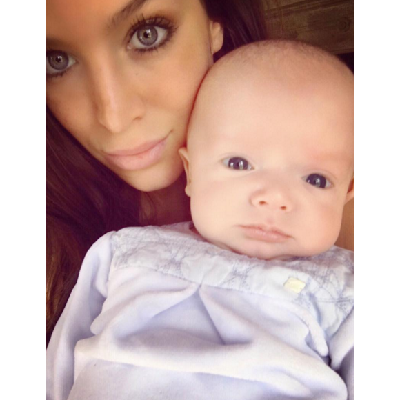 Jade Foret : Selfie avec son petit dernier, Nolan. La jeune maman lui fait de belles déclarations d'amour sur Instagram