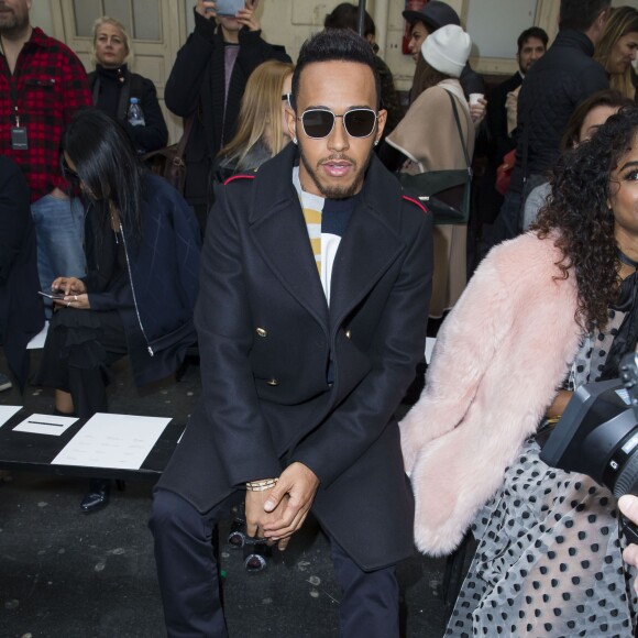 Lewis Hamilton - Défilé John Galliano (collection automne -hiver 2016/2017) au lycée Carnot. Paris, le 6 mars 2016.