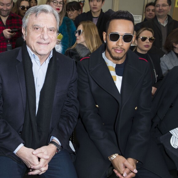 Sidney Toledano et Lewis Hamilton - Défilé John Galliano (collection automne -hiver 2016/2017) au lycée Carnot. Paris, le 6 mars 2016.