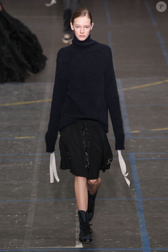 Défilé John Galliano (collection automne -hiver 2016/2017) au lycée Carnot. Paris, le 6 mars 2016.