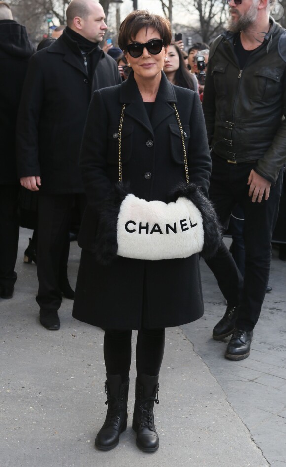 Kris Jenner - Arrivées au défilé de mode prêt-à-porter "Chanel", collection automne-hiver 2016/2017, à Paris. Le 8 mars 2016 © CVS / Veeren / Bestimage