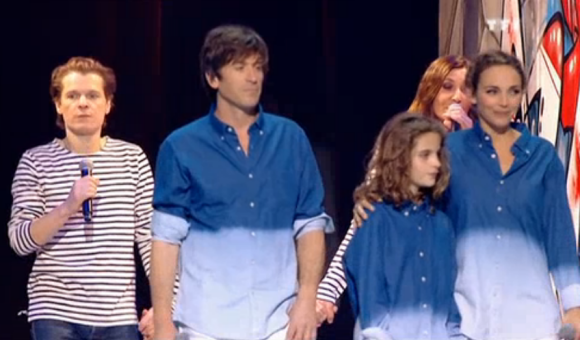 Bénabar, Thomas Dutronc, Zazie et Claire Keim, lors du concert des Enfoirés à l'AccorHotels Arena à Paris, diffusé le vendredi 11 mars sur TF1.