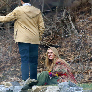 Miley Cyrus tourne avec Woody Allen pour une série diffusée par Amazon, dans le comté de Westchester près de New York le 10 mars 2016.