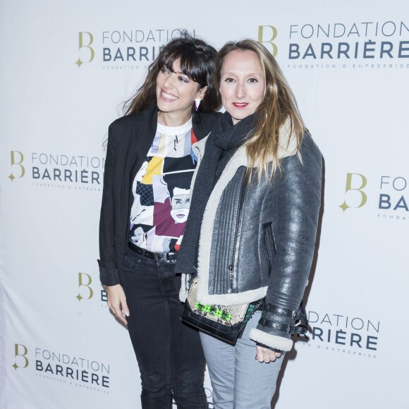 Vanessa Guide et Audrey Lamy (enceinte) - Avant Première du film "Five" prix cinéma 2016 de la Fondation Barrière à Paris le 14 mars 2016. © Olivier Borde/Bestimage